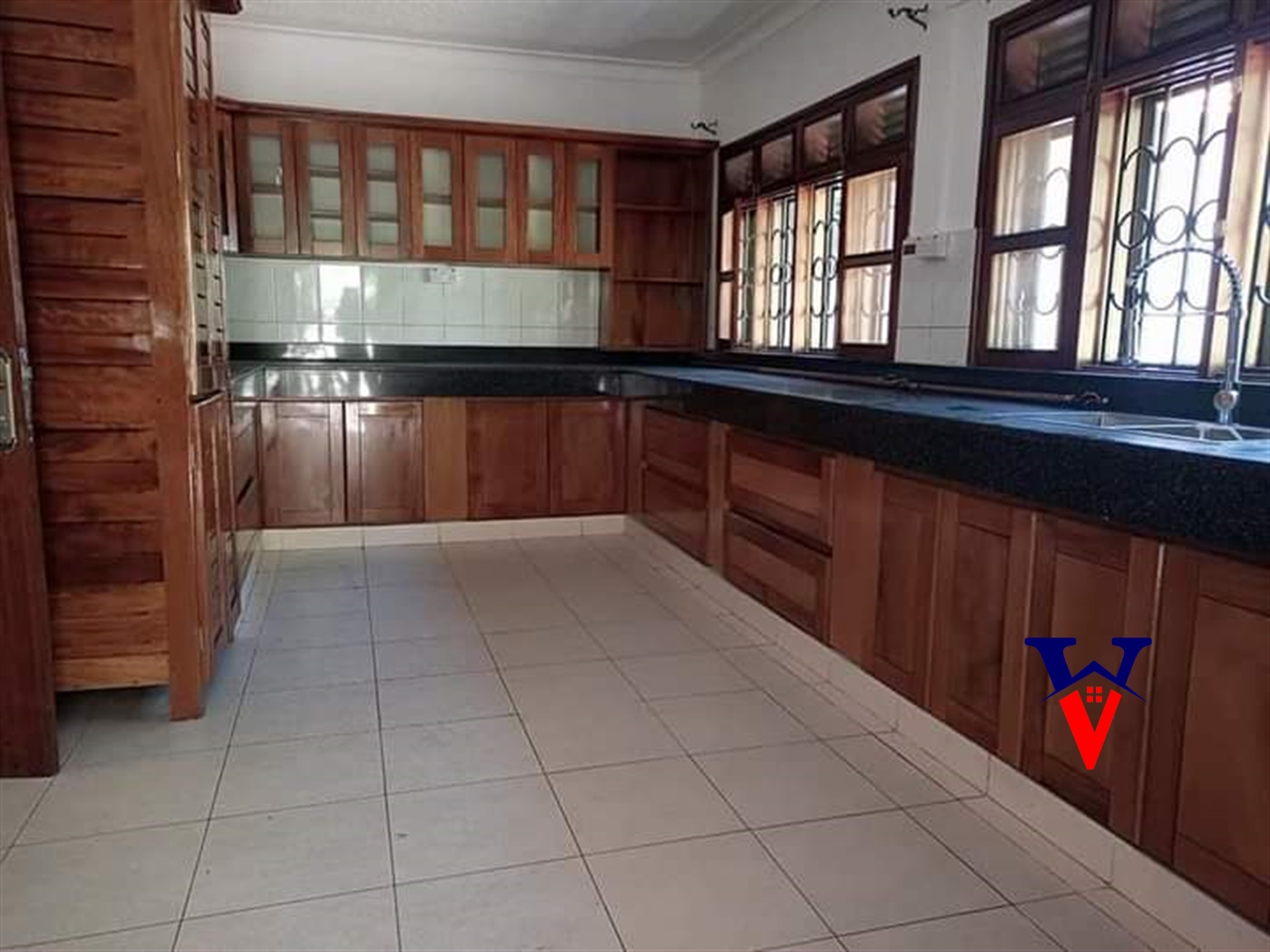 Bungalow for rent in Muyenga Kampala