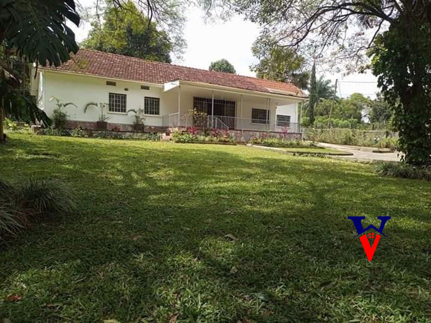 Bungalow for sale in Muyenga Kampala