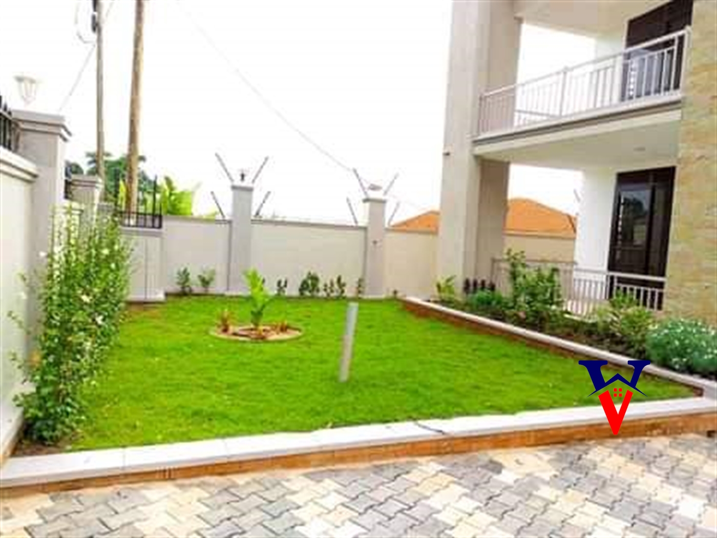 Storeyed house for sale in Kiwaatule Kampala