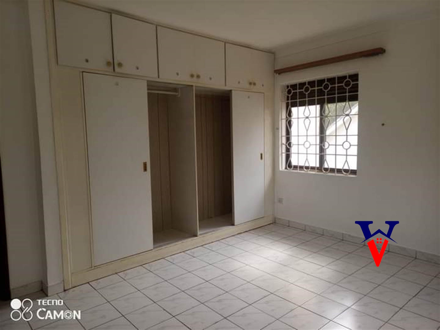 Storeyed house for rent in Bugoloobi Kampala