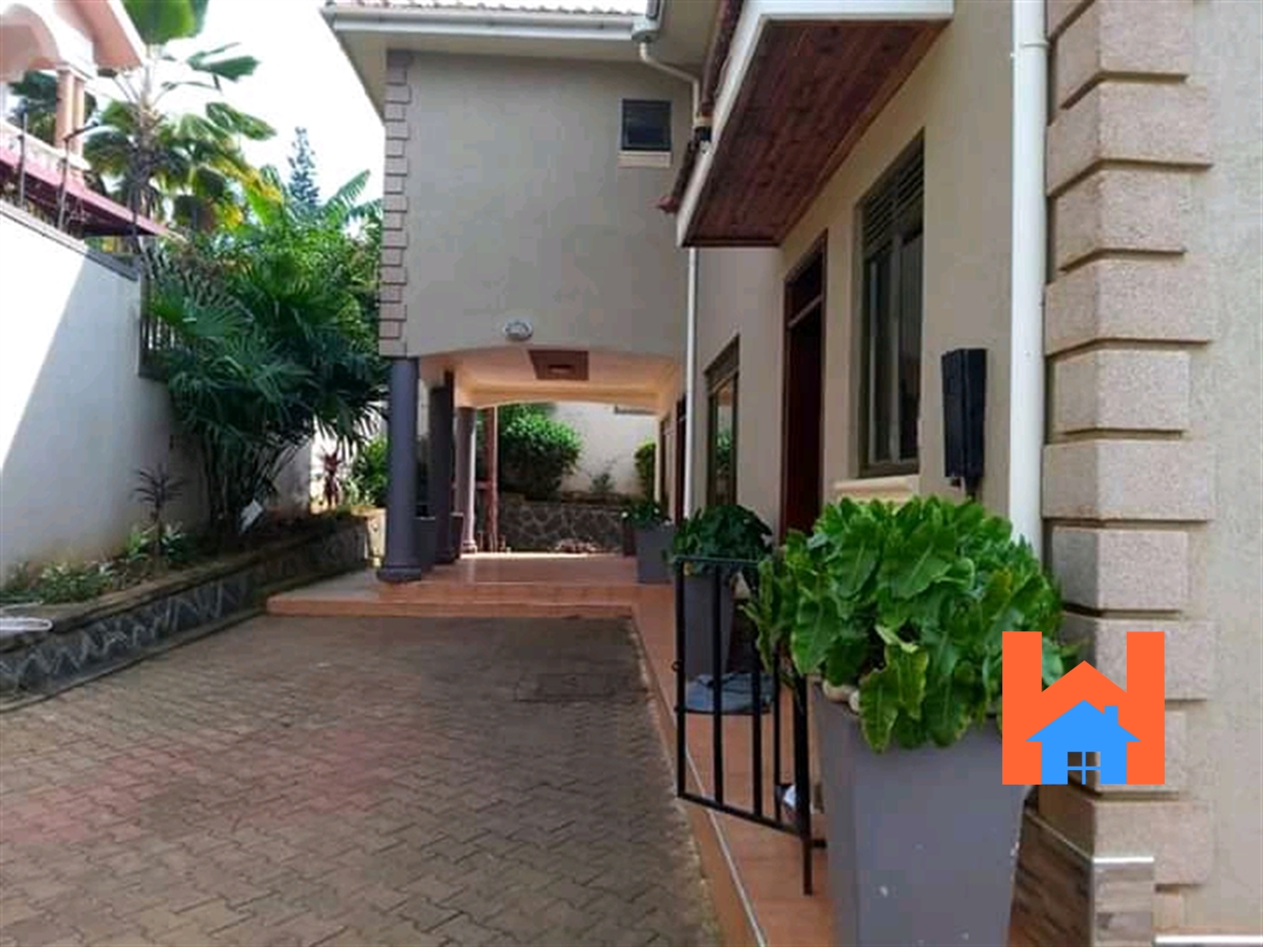 Storeyed house for rent in Naguru Kampala