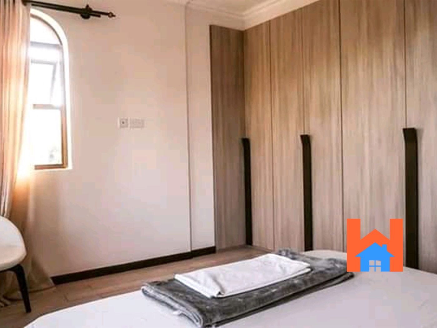 Penthouse for rent in Bugoloobi Kampala