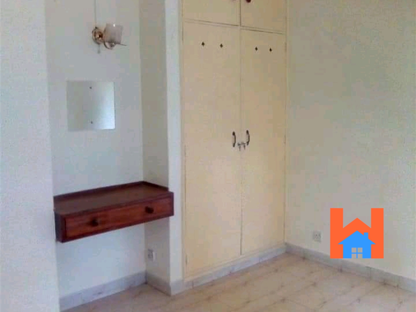 Town House for rent in Kololo Kampala