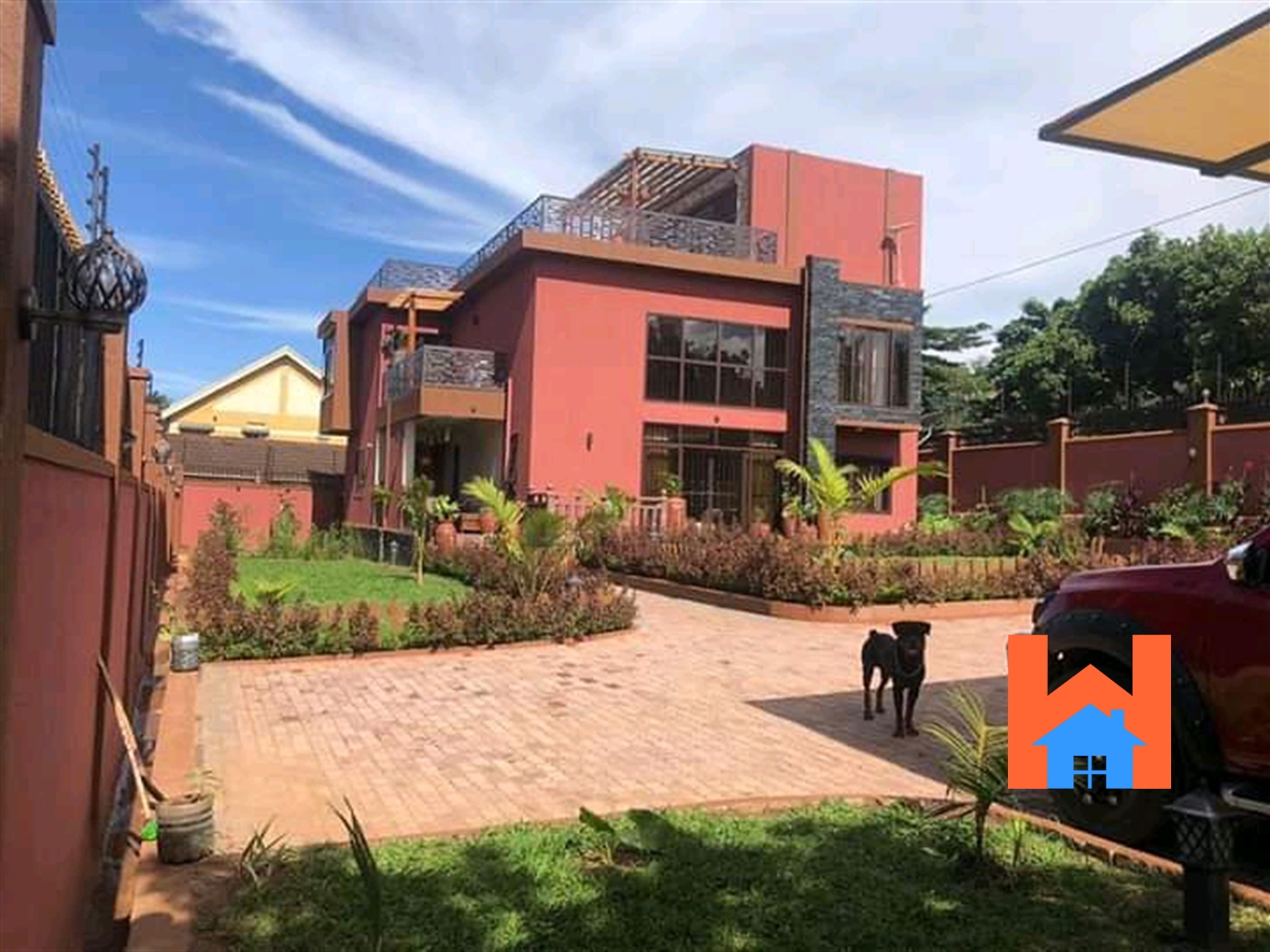 Villa for sale in Muyenga Kampala