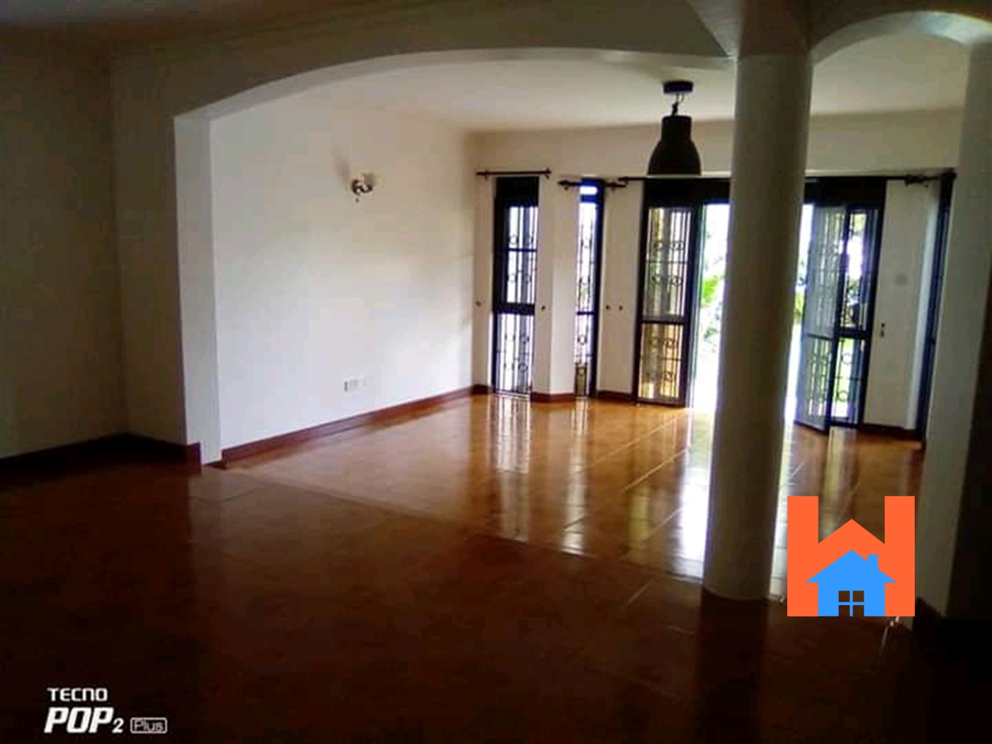 Town House for rent in Kololo Kampala