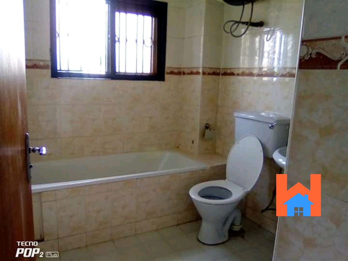 Town House for rent in Kololo Kampala