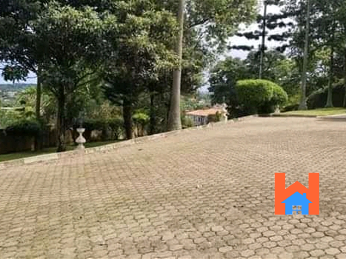 Bungalow for sale in Munyonyo Kampala