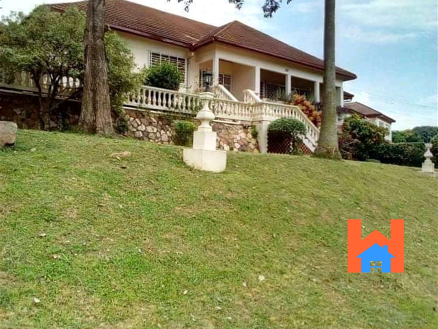 Bungalow for sale in Munyonyo Kampala