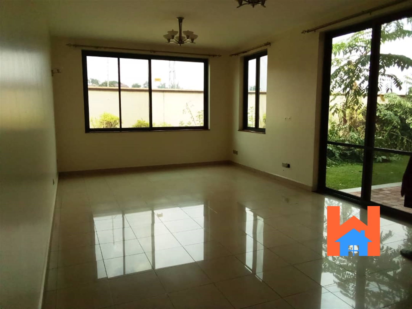 Town House for rent in Lugogo Kampala