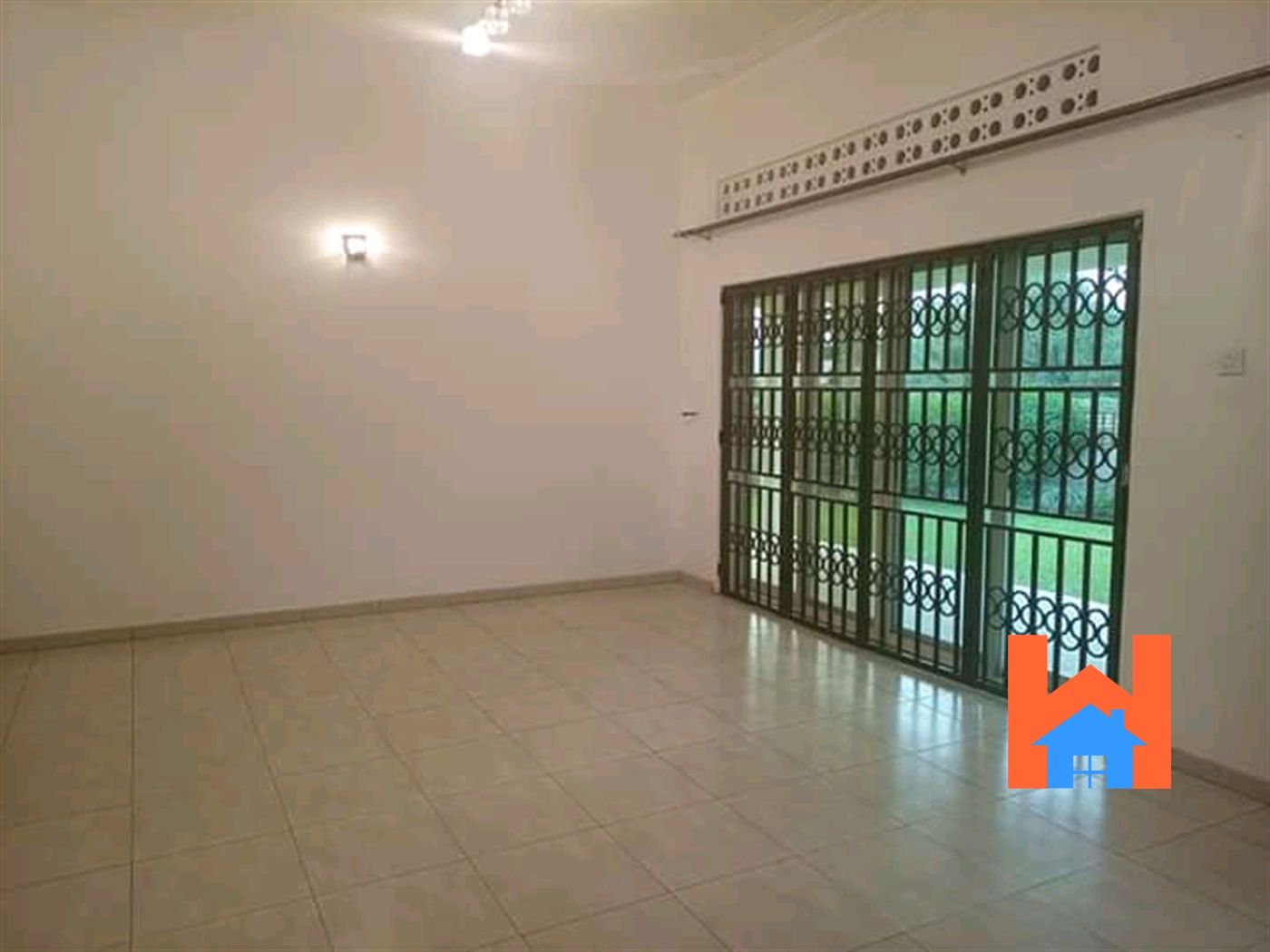 Town House for rent in Luzira Kampala