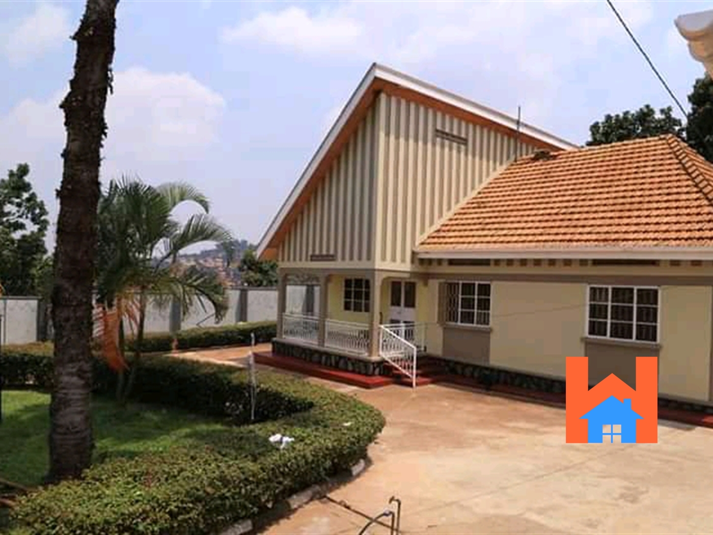 Bungalow for sale in Makindye Kampala