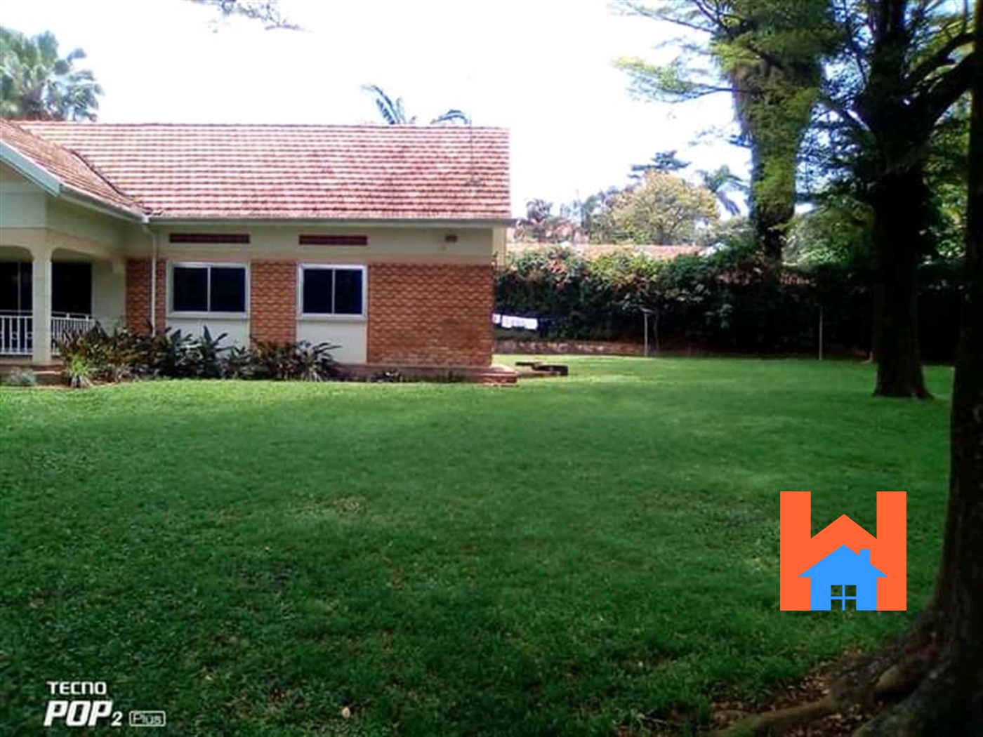 Bungalow for rent in Kololo Kampala