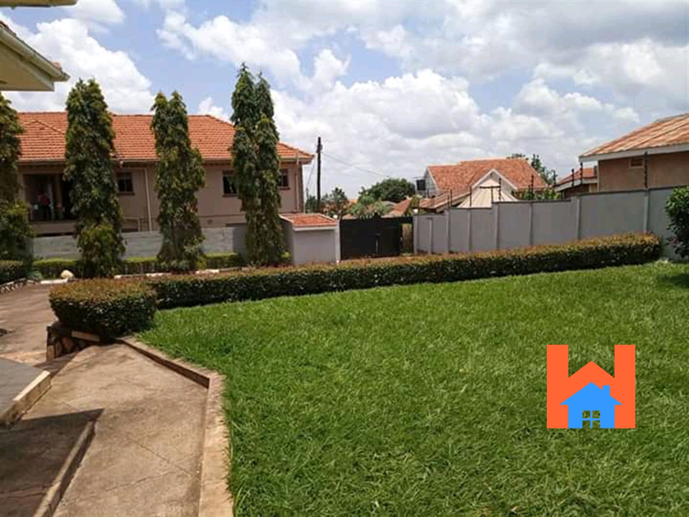 Storeyed house for sale in Bbunga Kampala