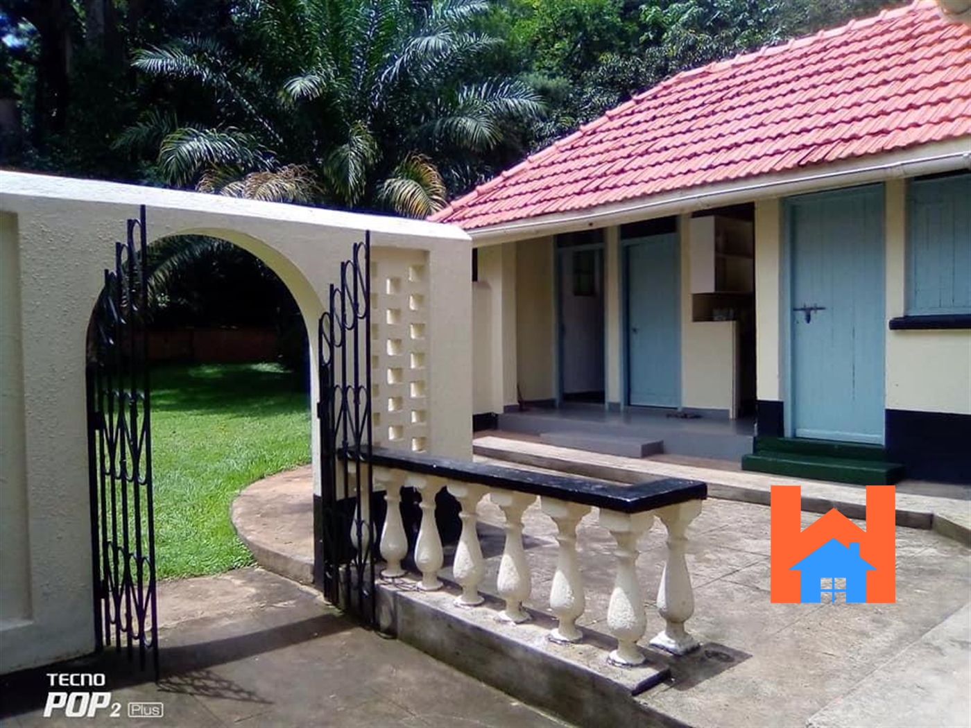 Bungalow for rent in Kololo Kampala