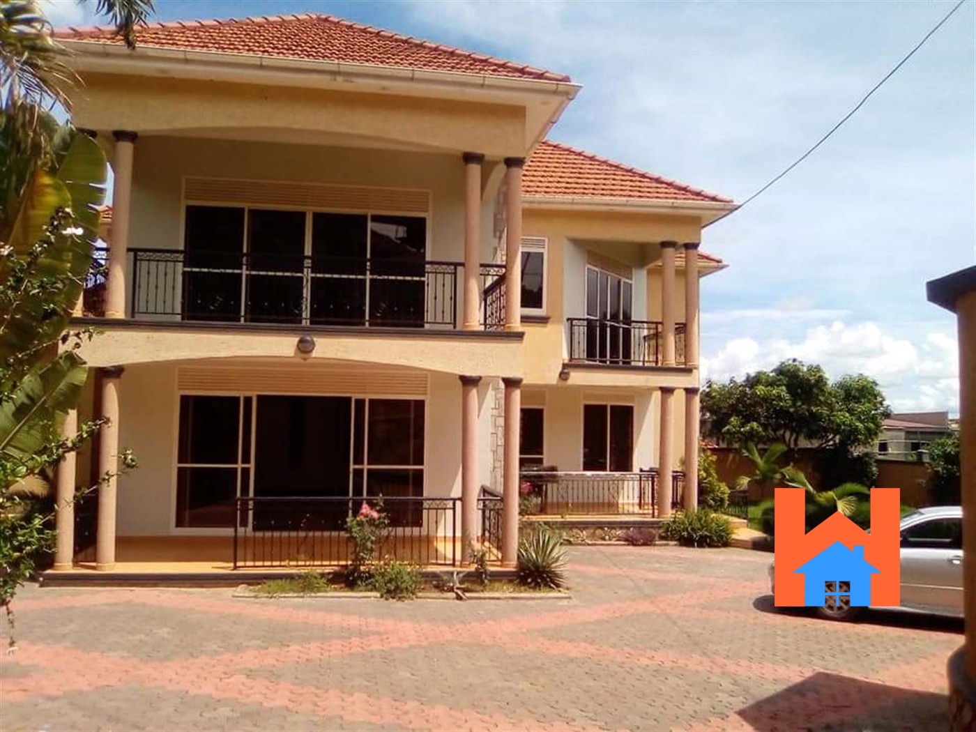 Storeyed house for sale in Munyonyo Kampala