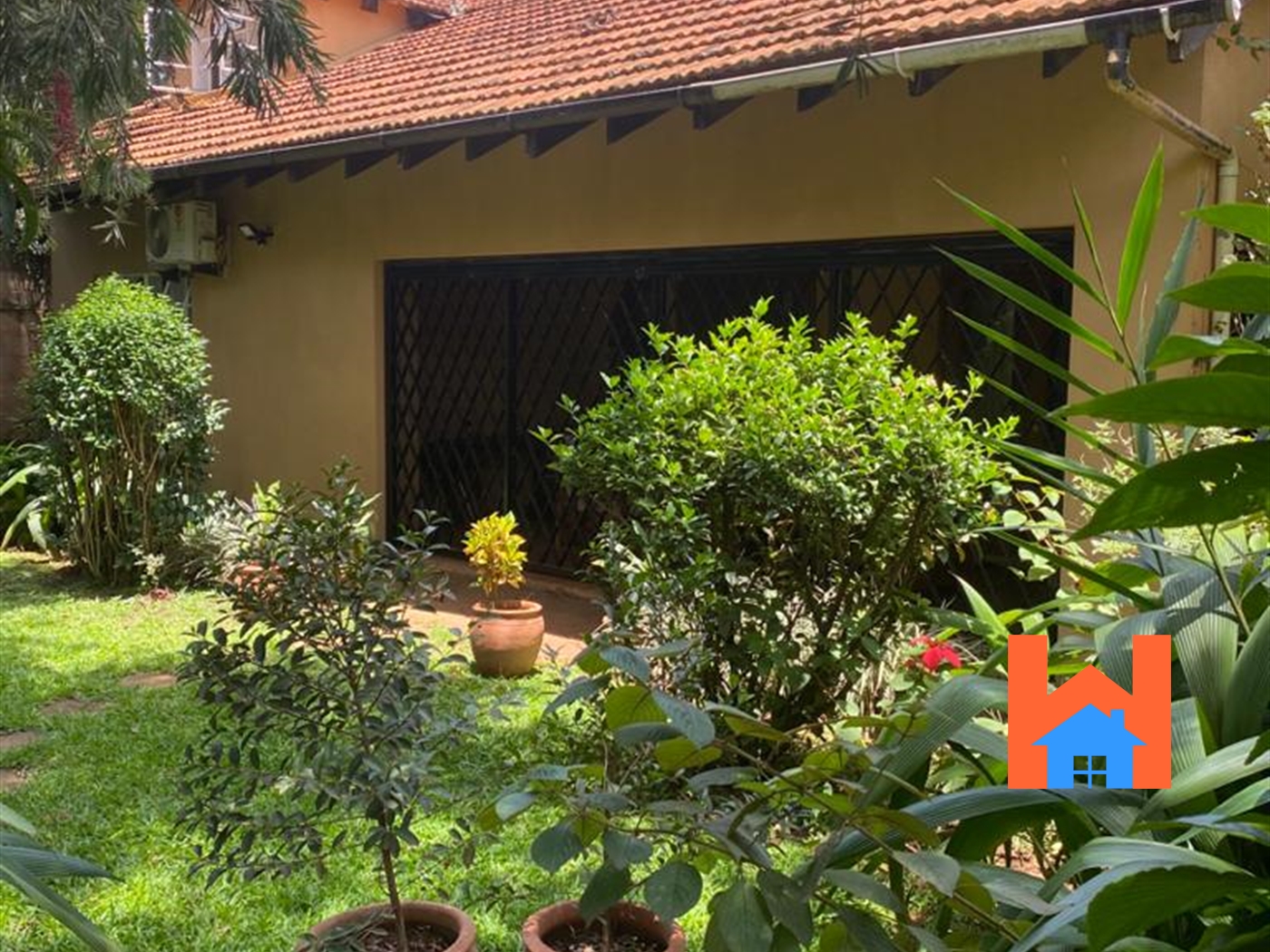 Bungalow for rent in Kololo Kampala