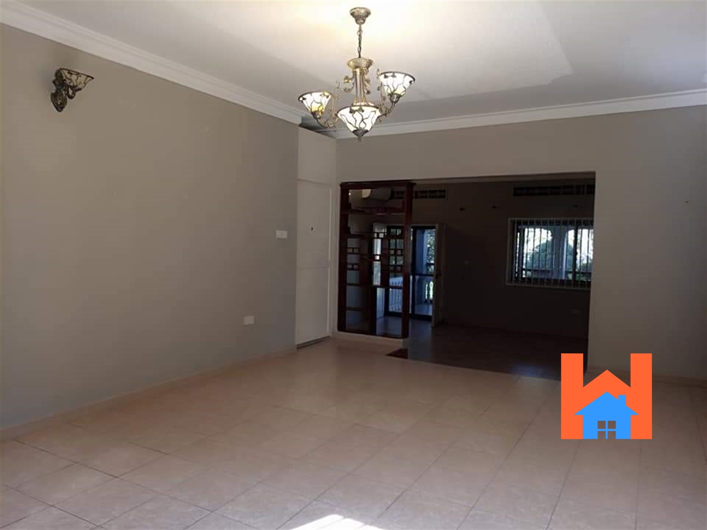 Bungalow for sale in Bugoloobi Kampala