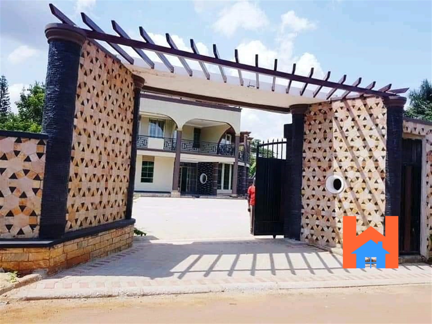 Mansion for sale in Bbunga Kampala