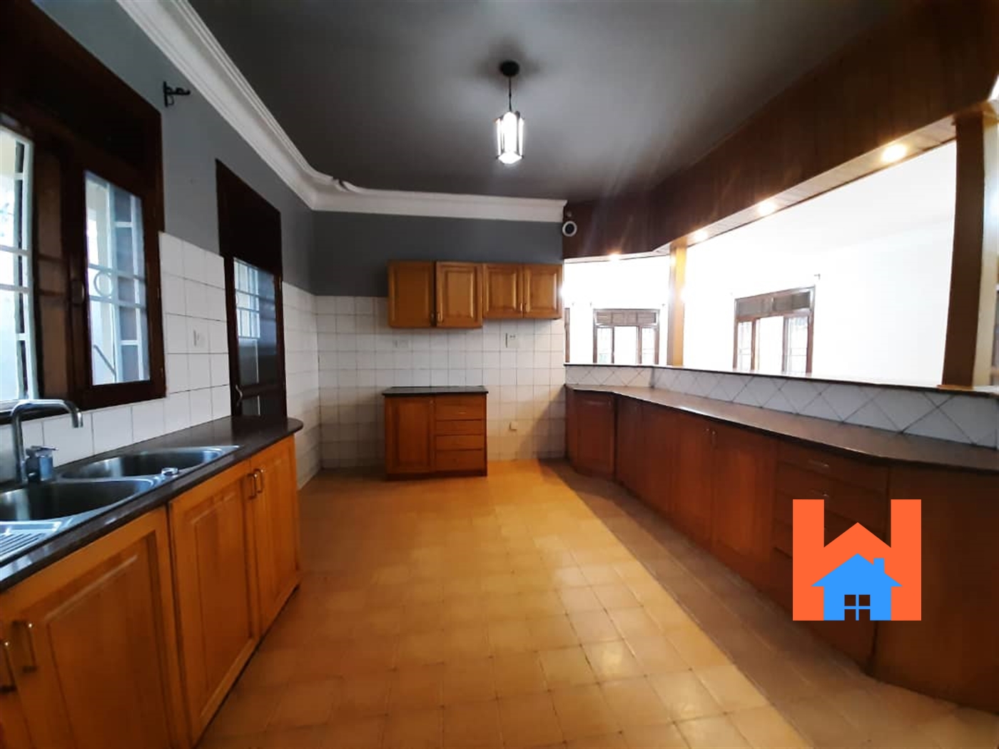 Bungalow for rent in Muyenga Kampala