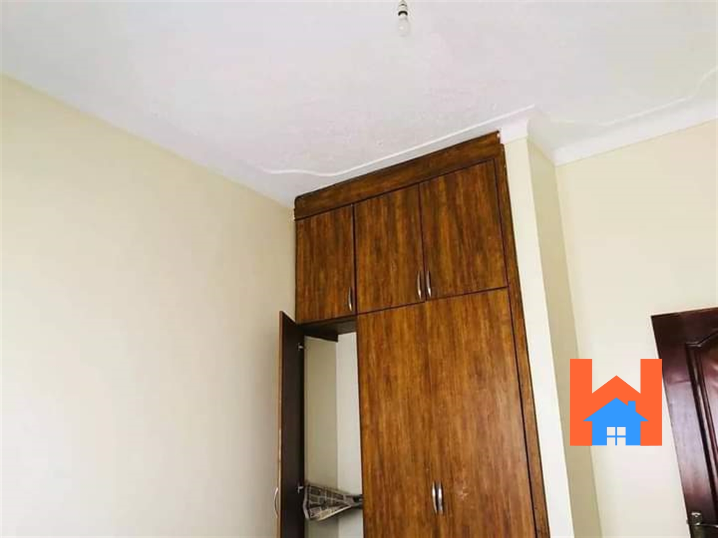 Semi Detached for rent in Muyenga Kampala