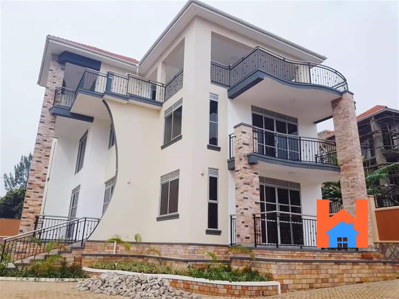 Mansion for sale in Munyonyo Kampala