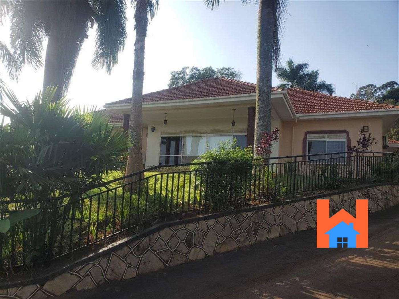 Bungalow for rent in Kansanga Kampala