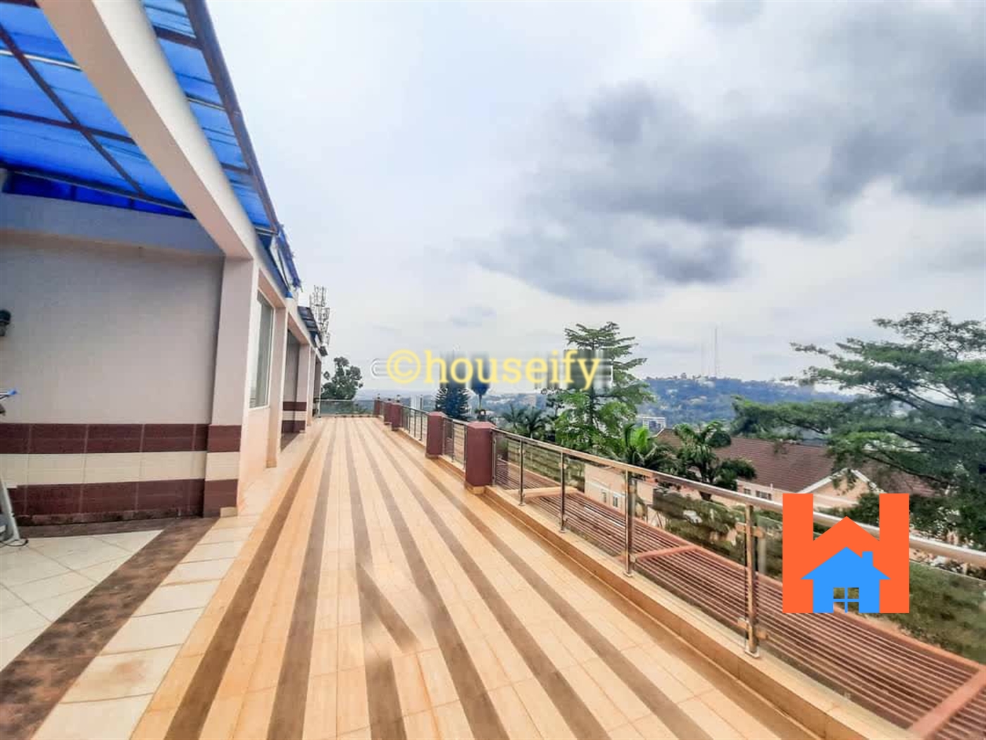 Penthouse for sale in Naguru Kampala