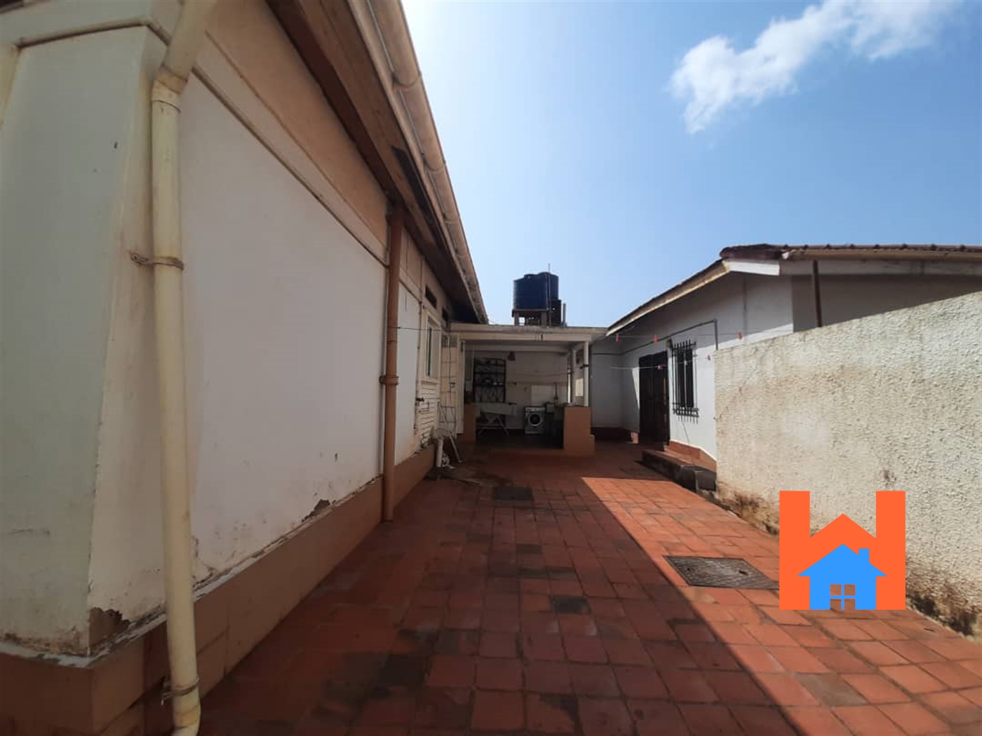 Bungalow for rent in Muyenga Kampala