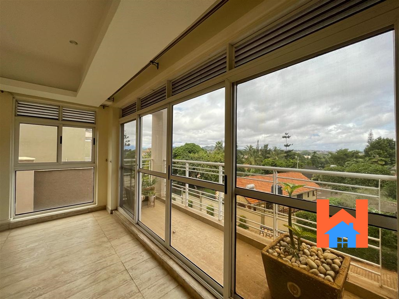 Town House for rent in Mbuya Kampala