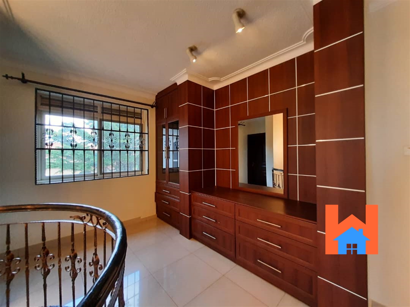 Villa for sale in Lubowa Kampala