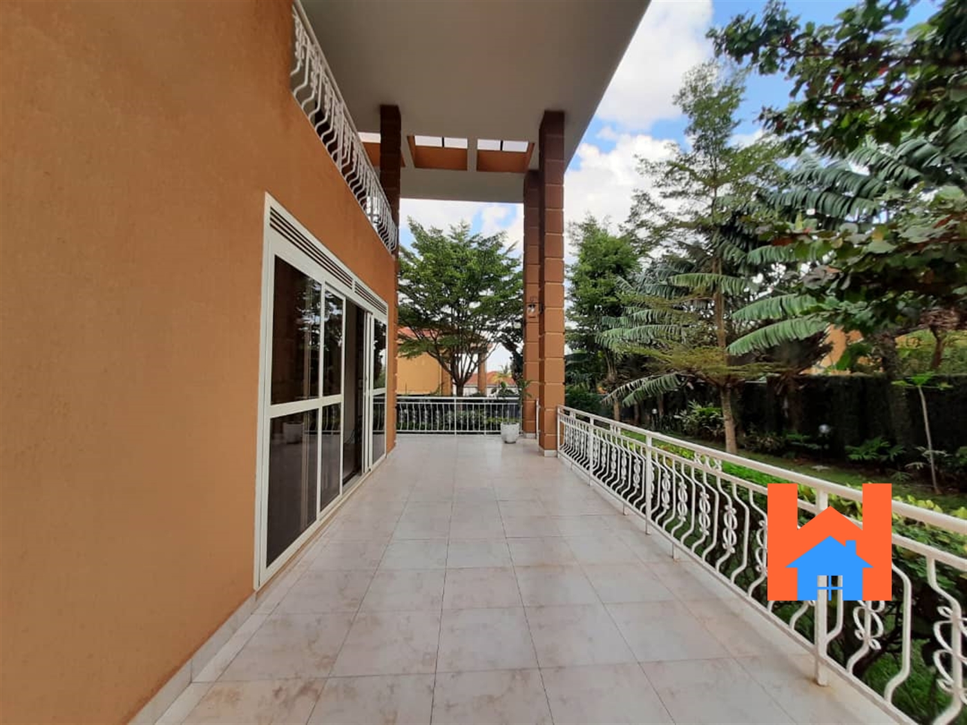 Villa for sale in Lubowa Kampala