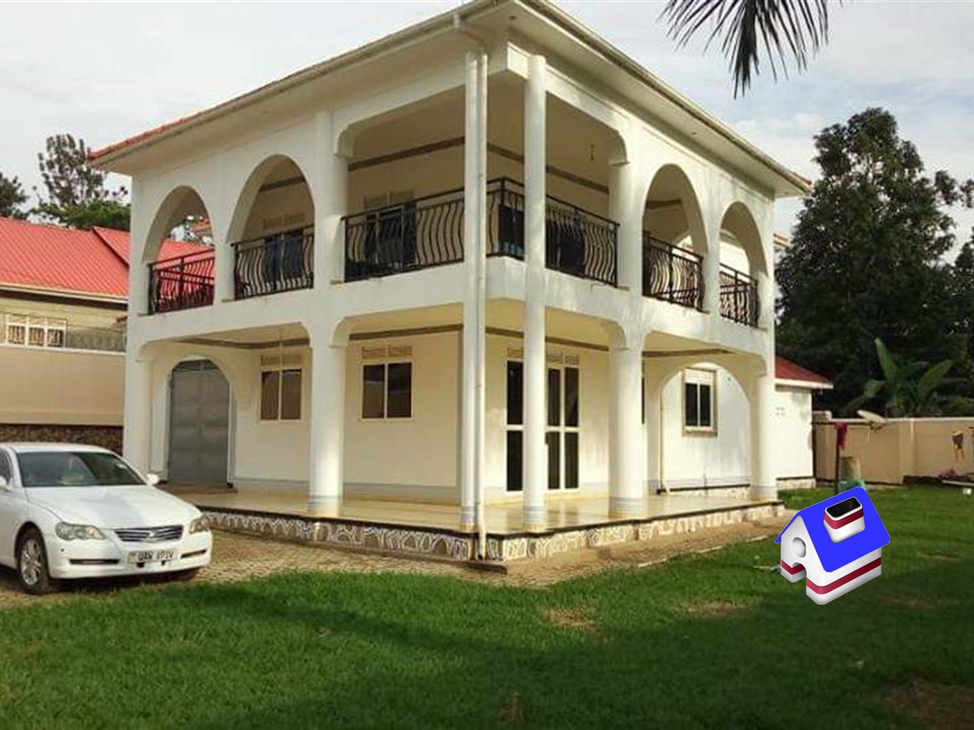 Mansion for sale in Kira Wakiso