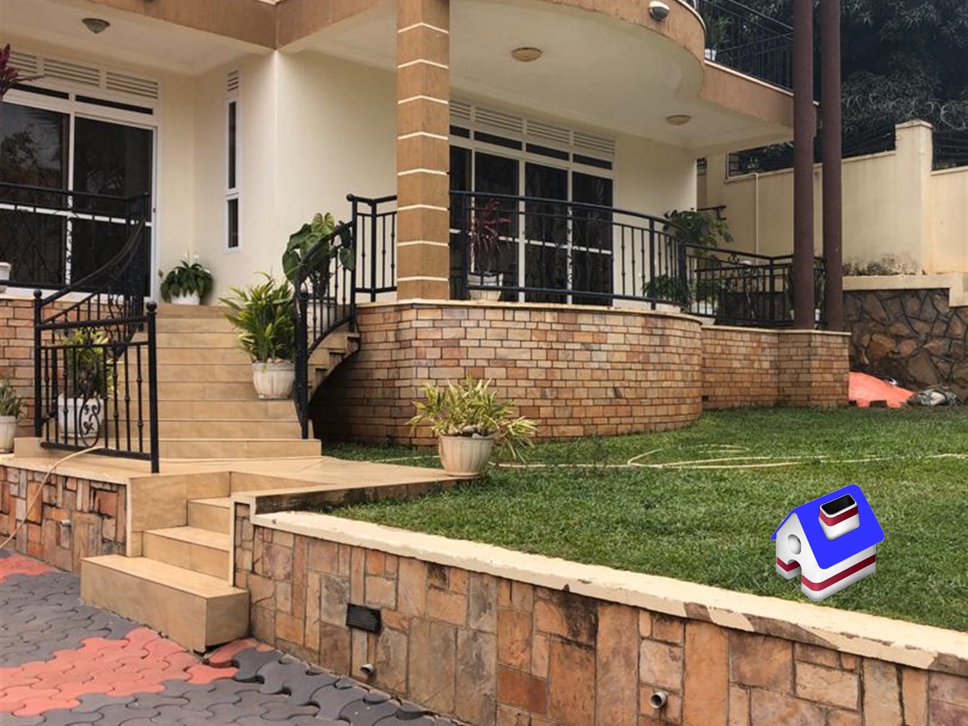 Storeyed house for rent in Munyonyo Kampala