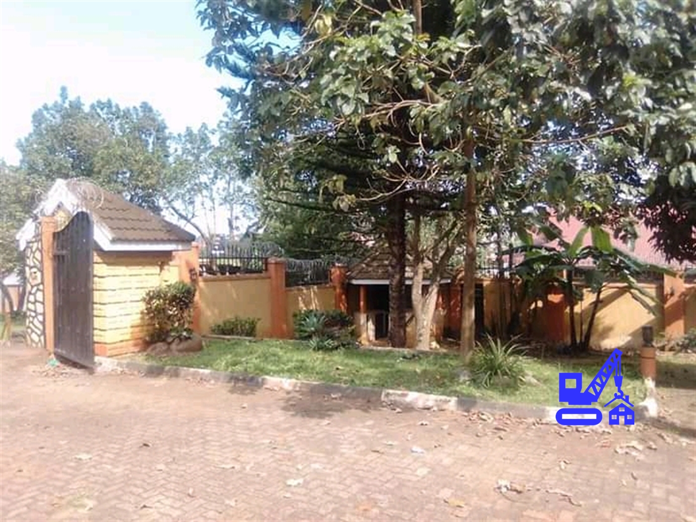 Bungalow for rent in Bukoto Kampala