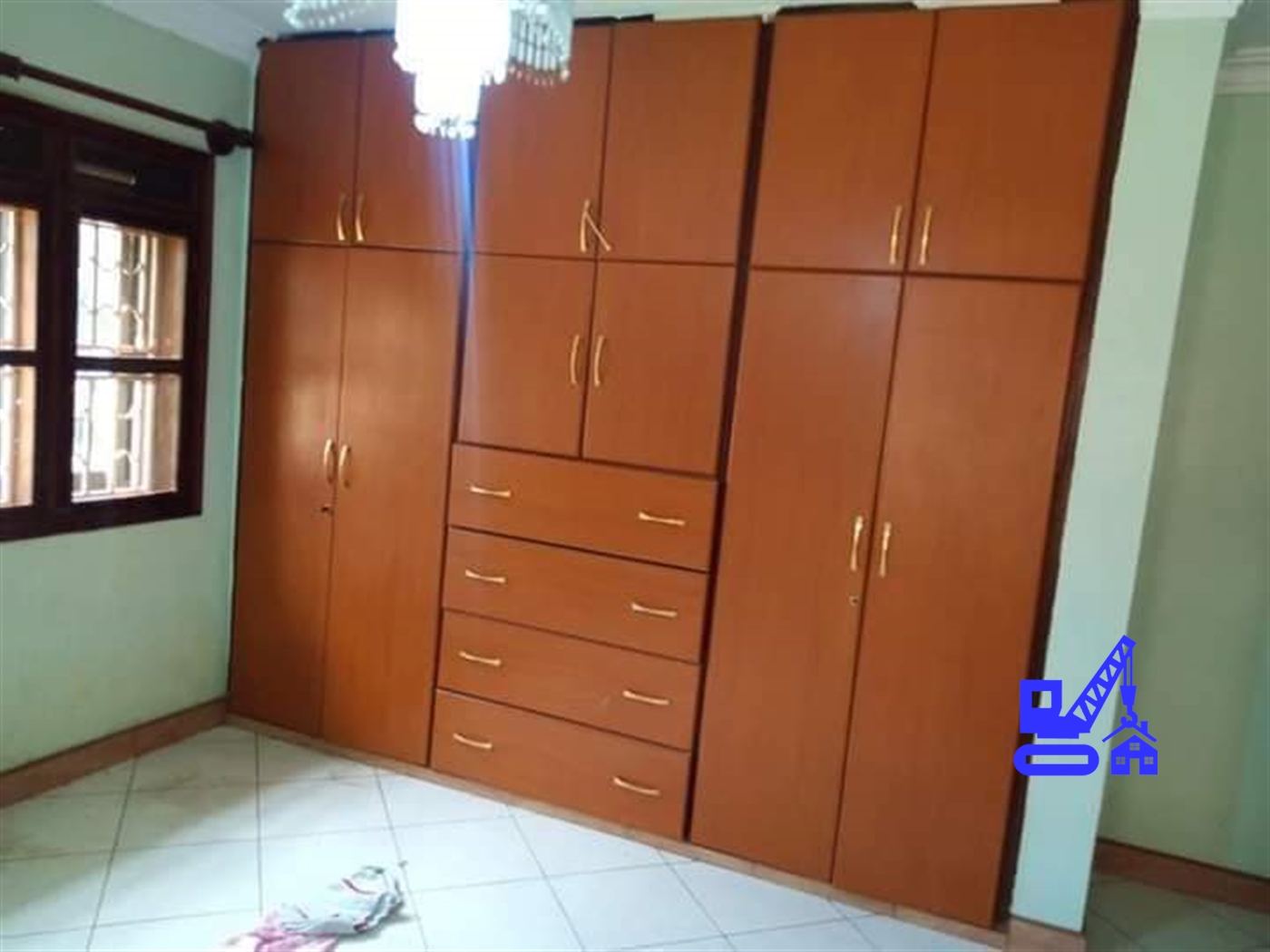 Bungalow for rent in Bukoto Kampala