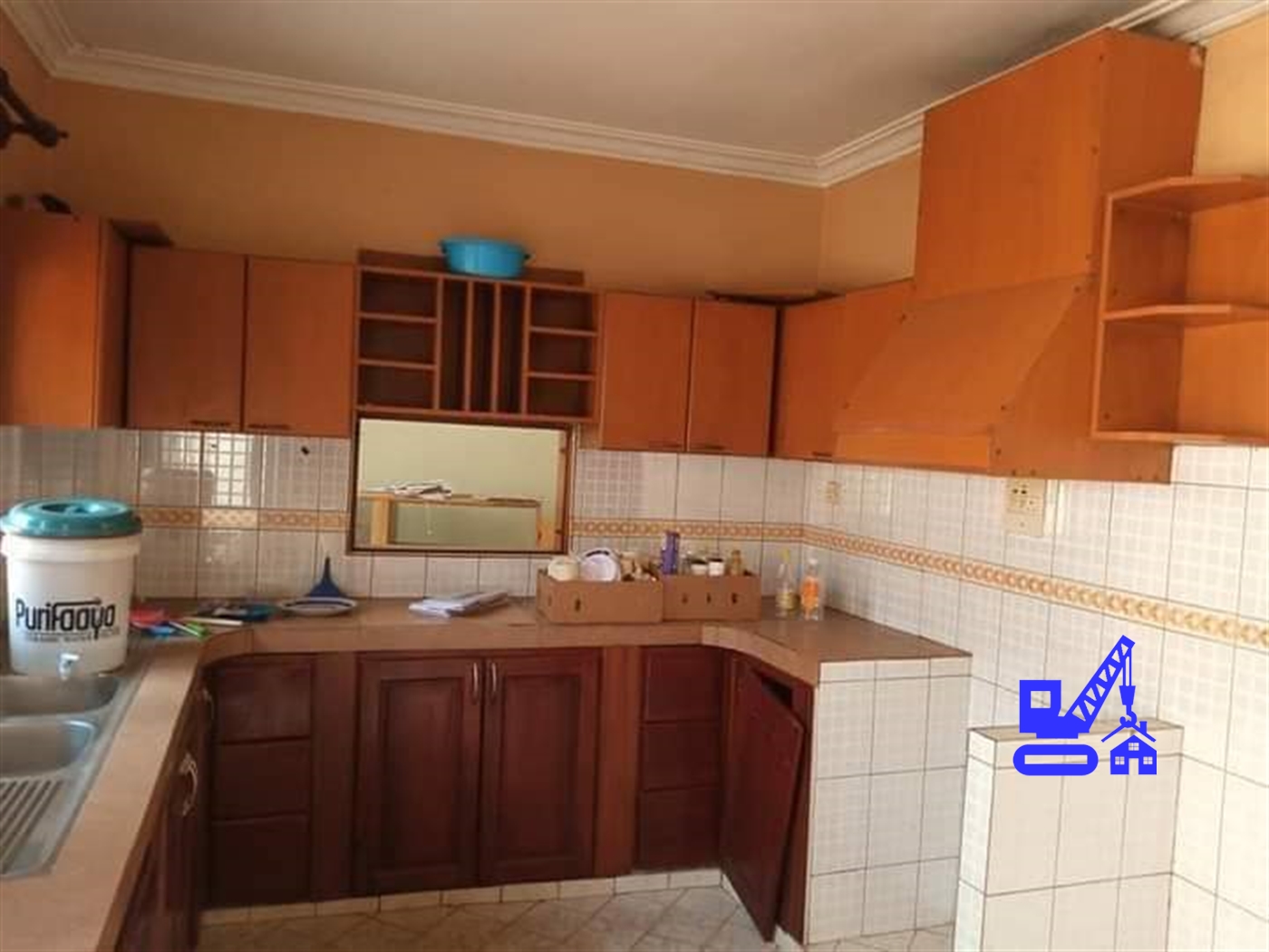 Bungalow for rent in Bukoto Kampala