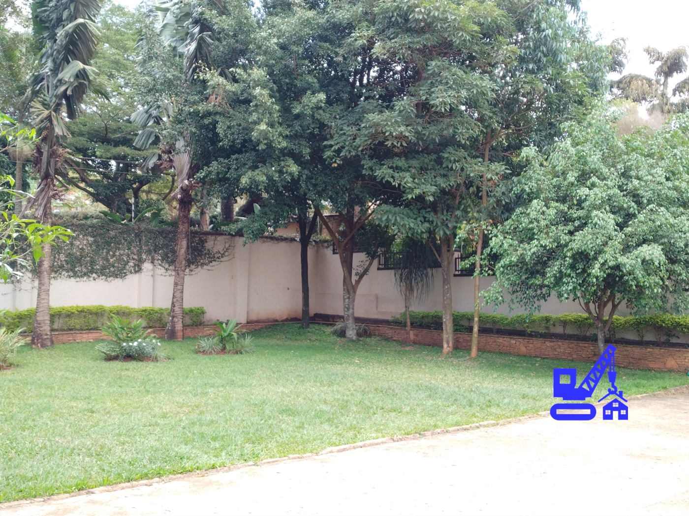 Bungalow for sale in Naguru Kampala