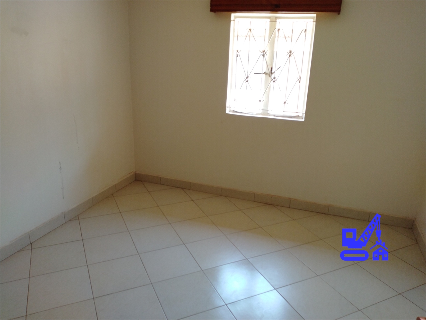 Bungalow for rent in Bukoto Kampala