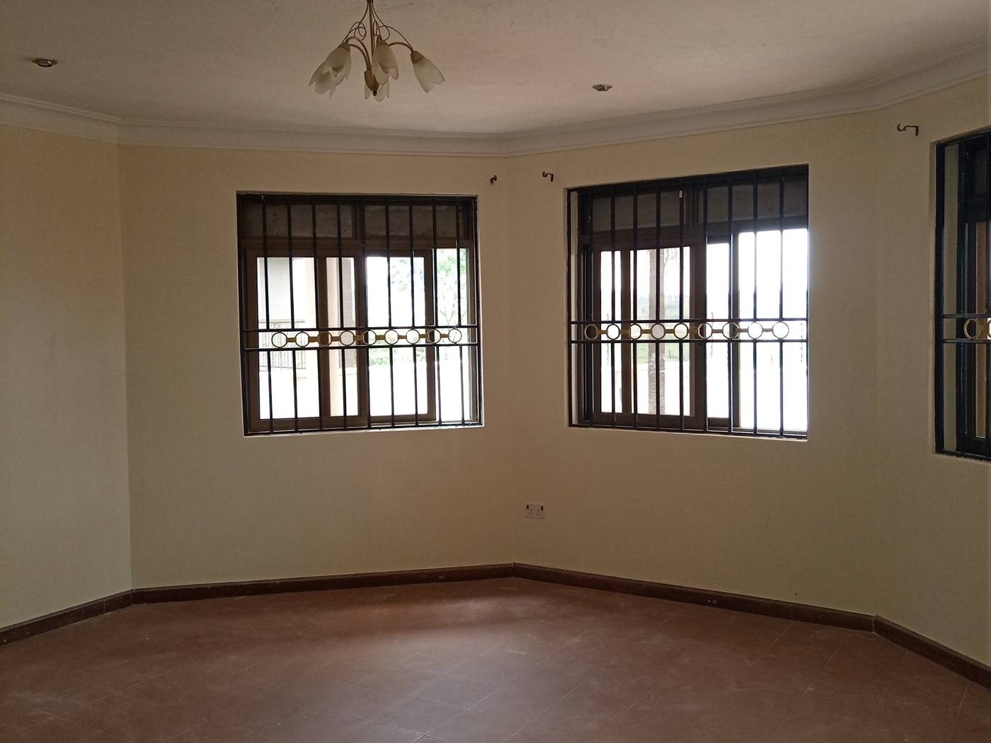 Storeyed house for rent in Muyenga Kampala