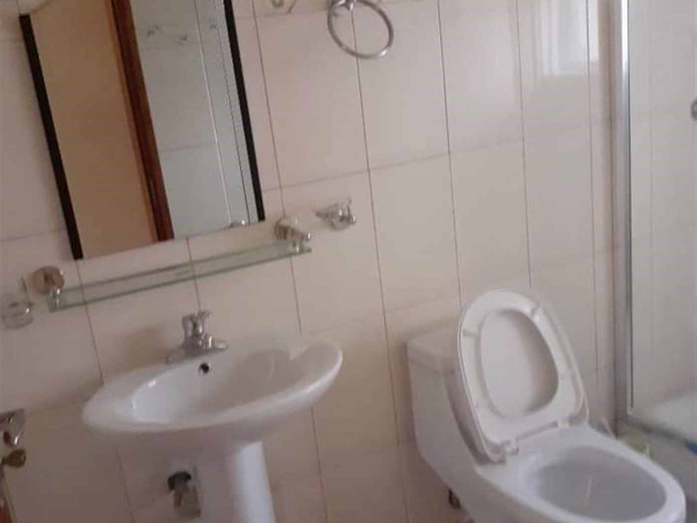 Town House for rent in Muyenga Kampala