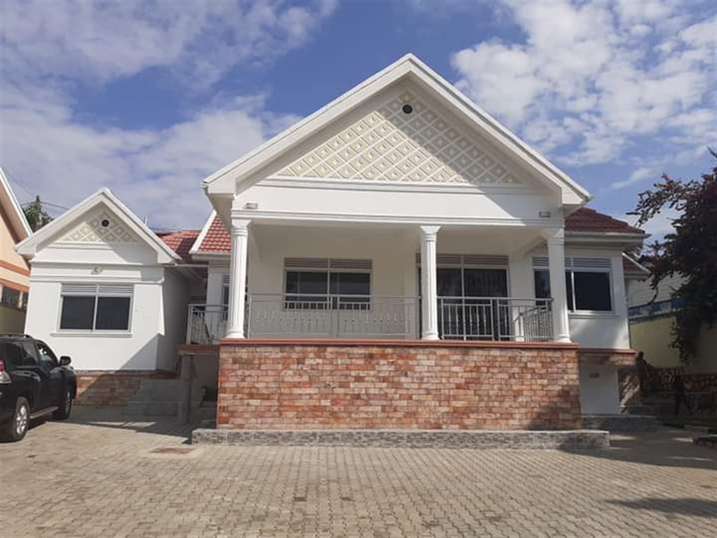 Bungalow for rent in Muyenga Kampala