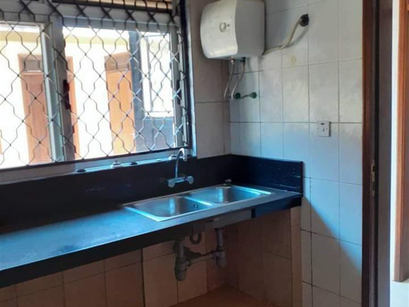 Storeyed house for rent in Muyenga Kampala