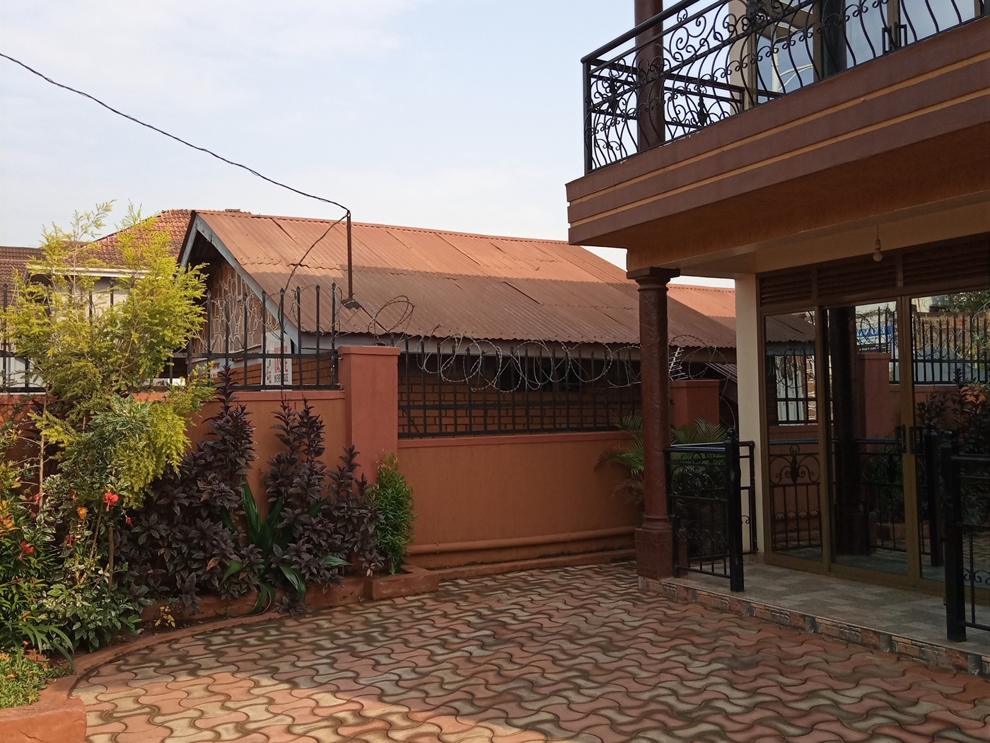 Storeyed house for rent in Namuwongo Kampala