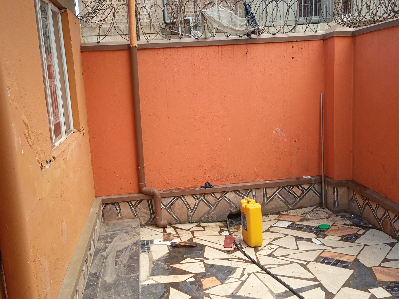 Bungalow for rent in Kansanga Kampala