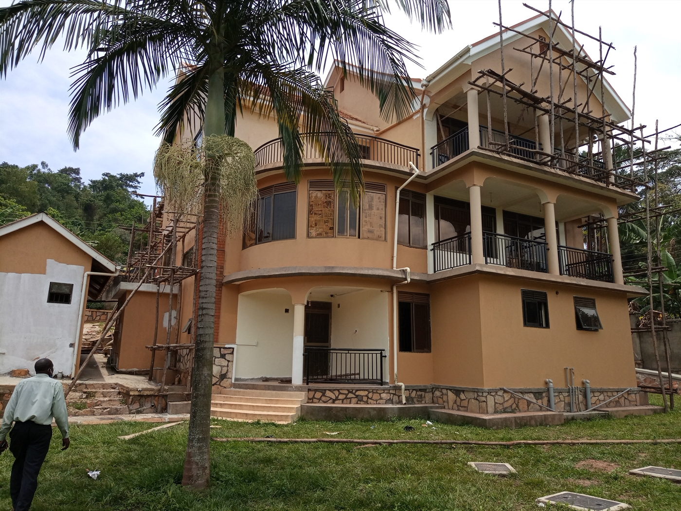 Storeyed house for rent in Makindye Kampala