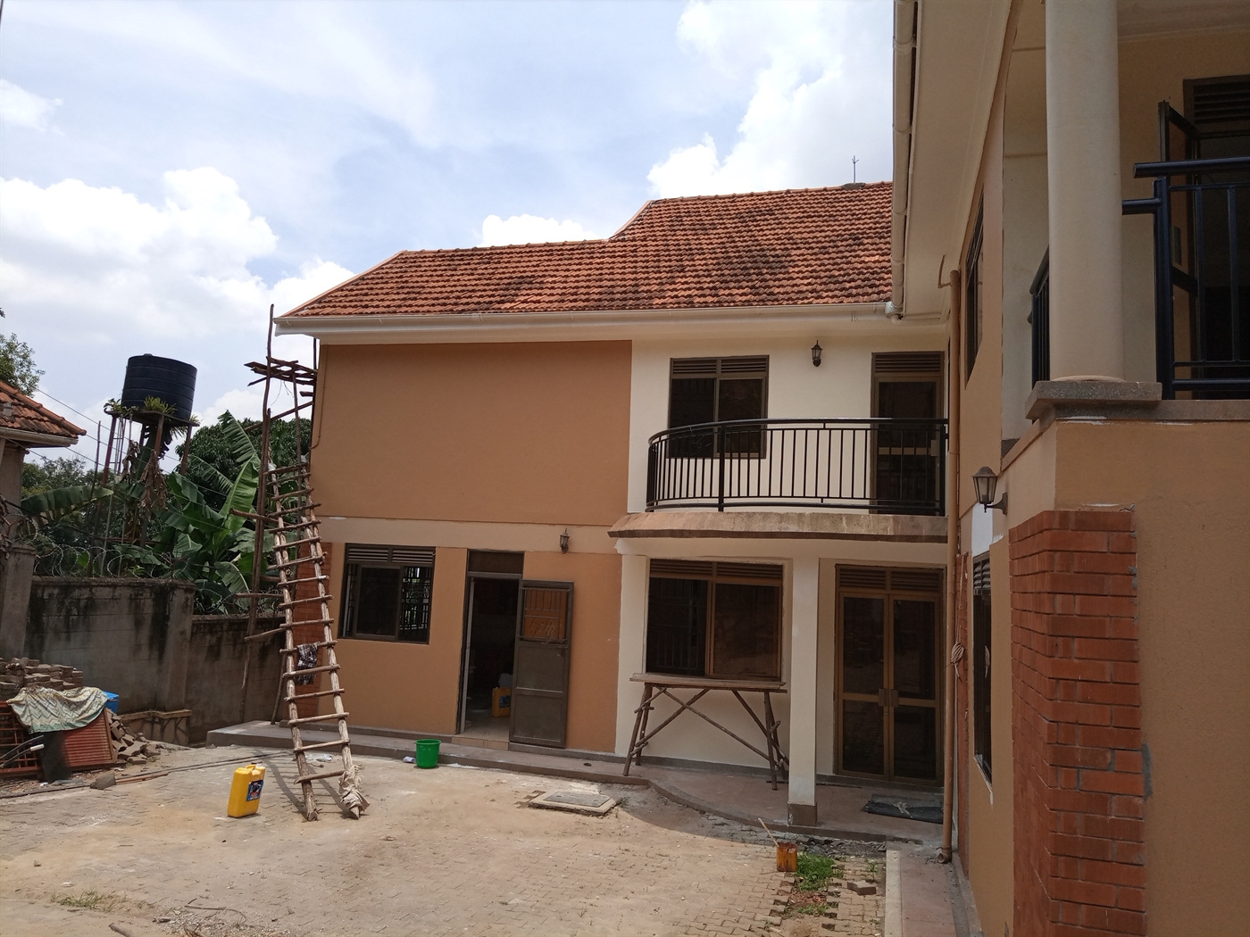 Storeyed house for rent in Makindye Kampala