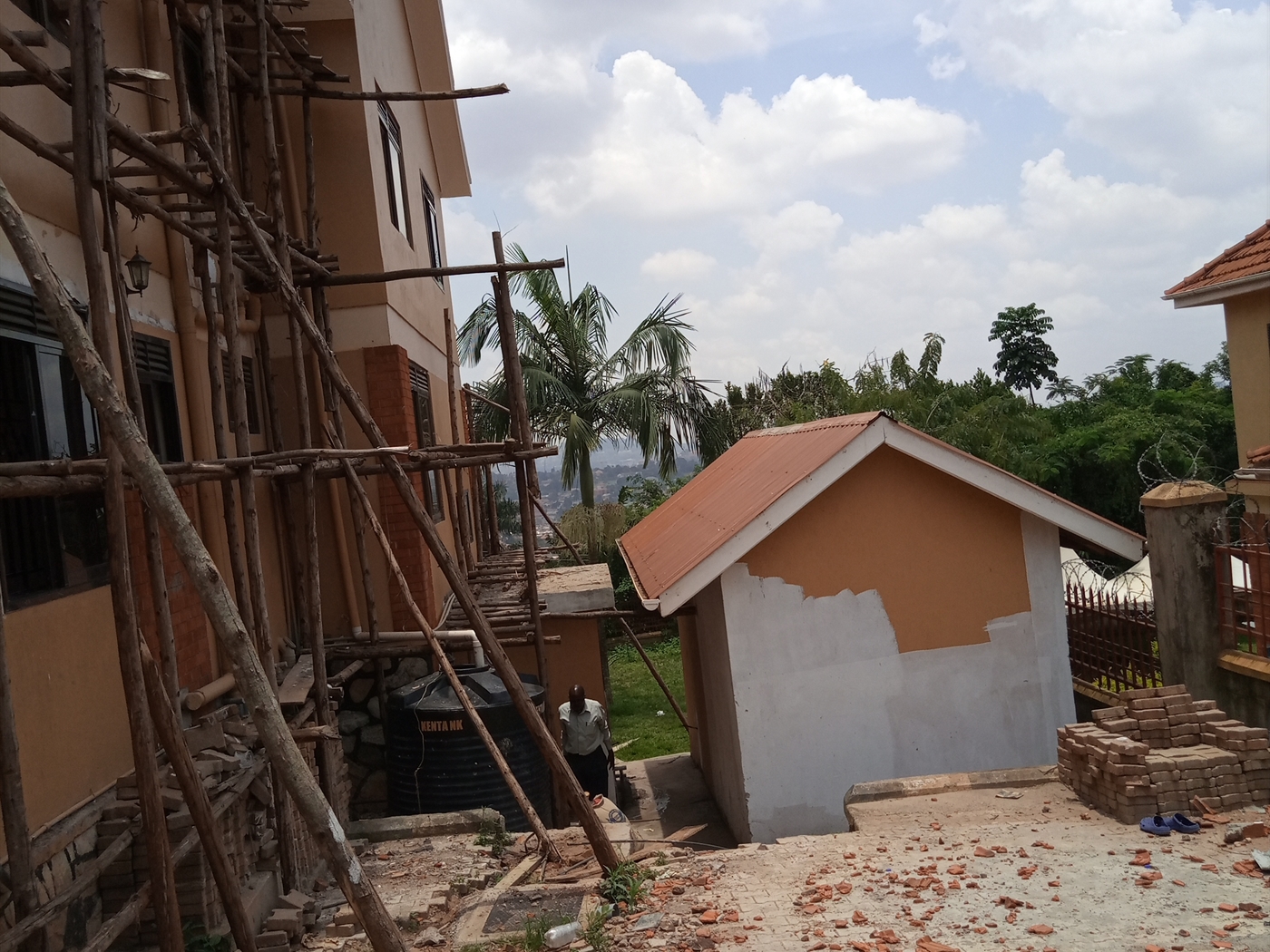 Storeyed house for rent in Makindye Kampala