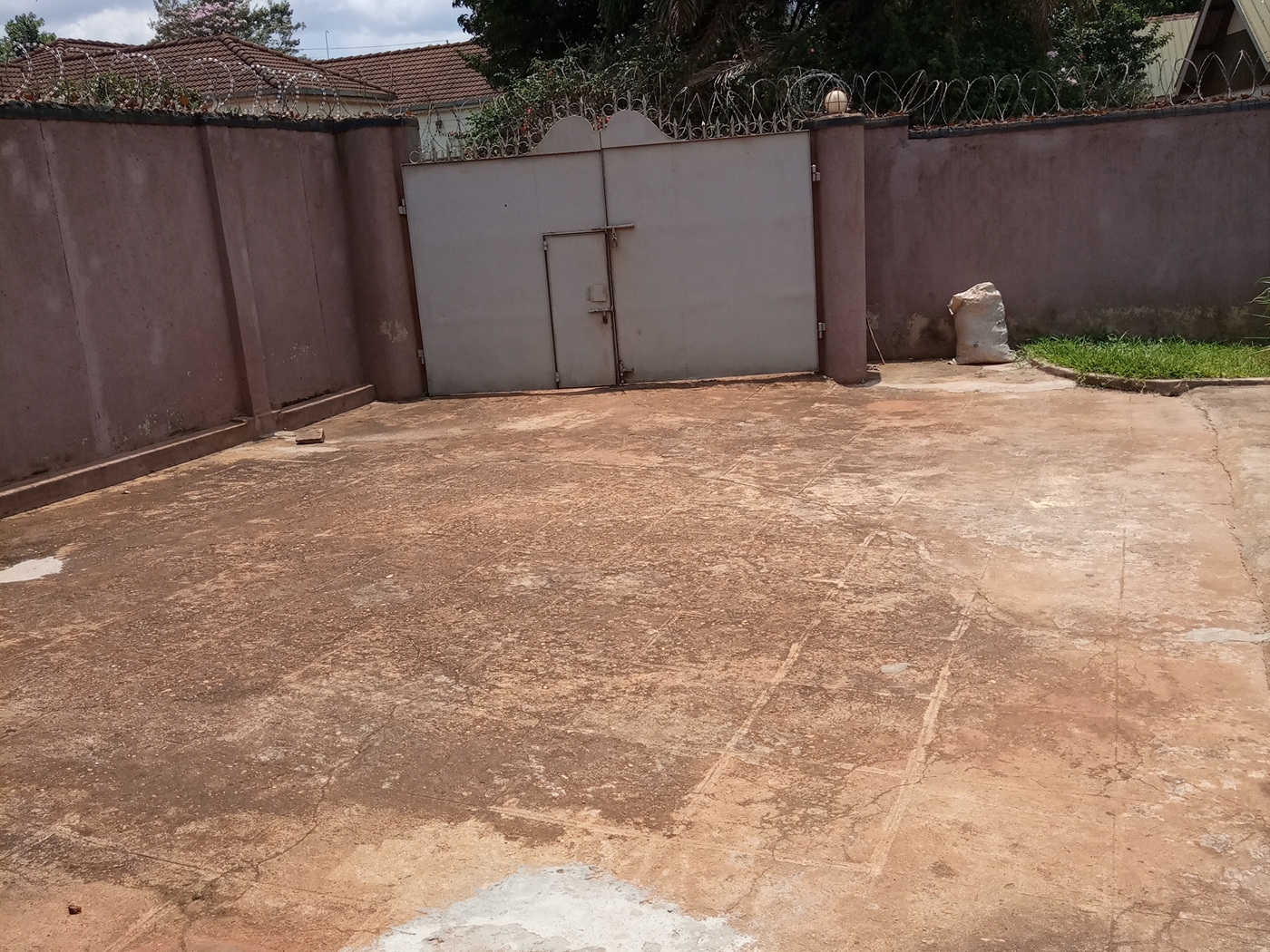 Semi Detached for rent in Nsambya Kampala