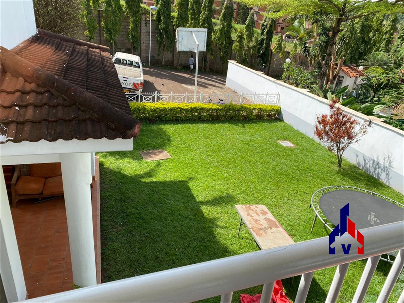 Storeyed house for rent in Kololo Kampala