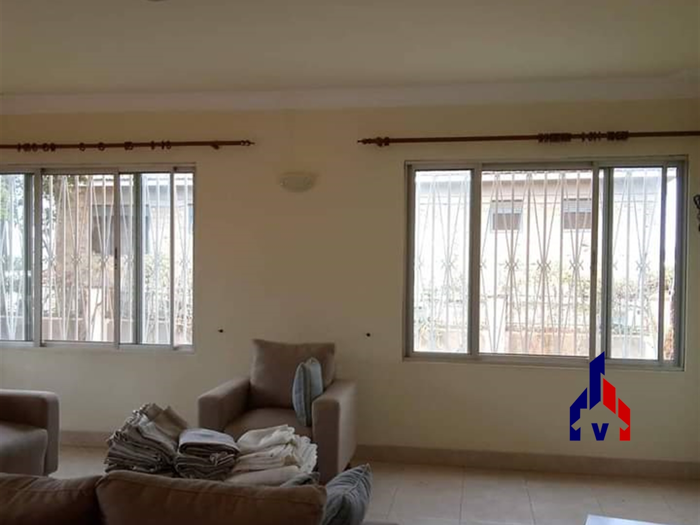 Bungalow for rent in Muyenga Kampala